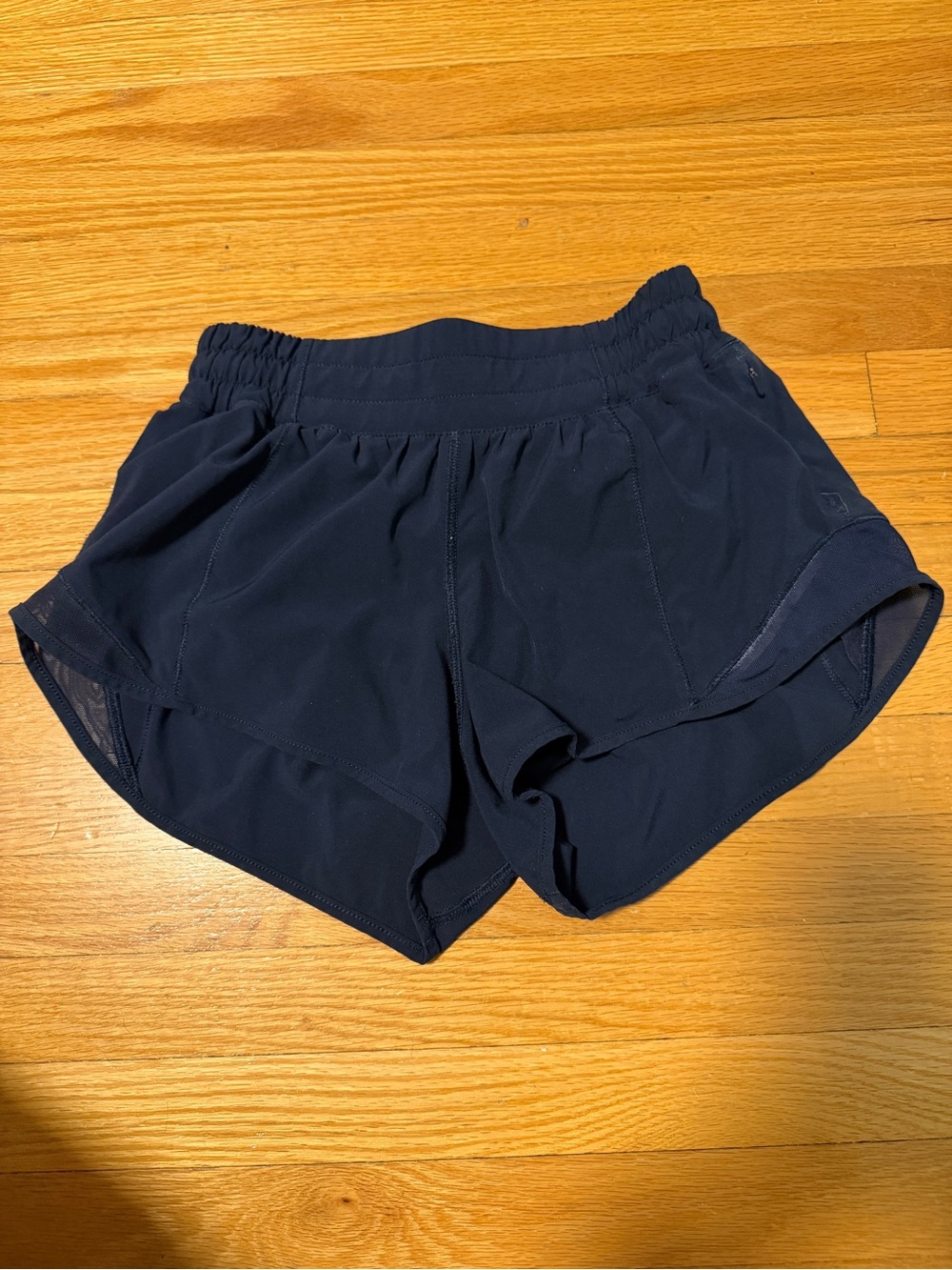 Lululemon Hotty Hot Low-Rise Lined Short 2.5"